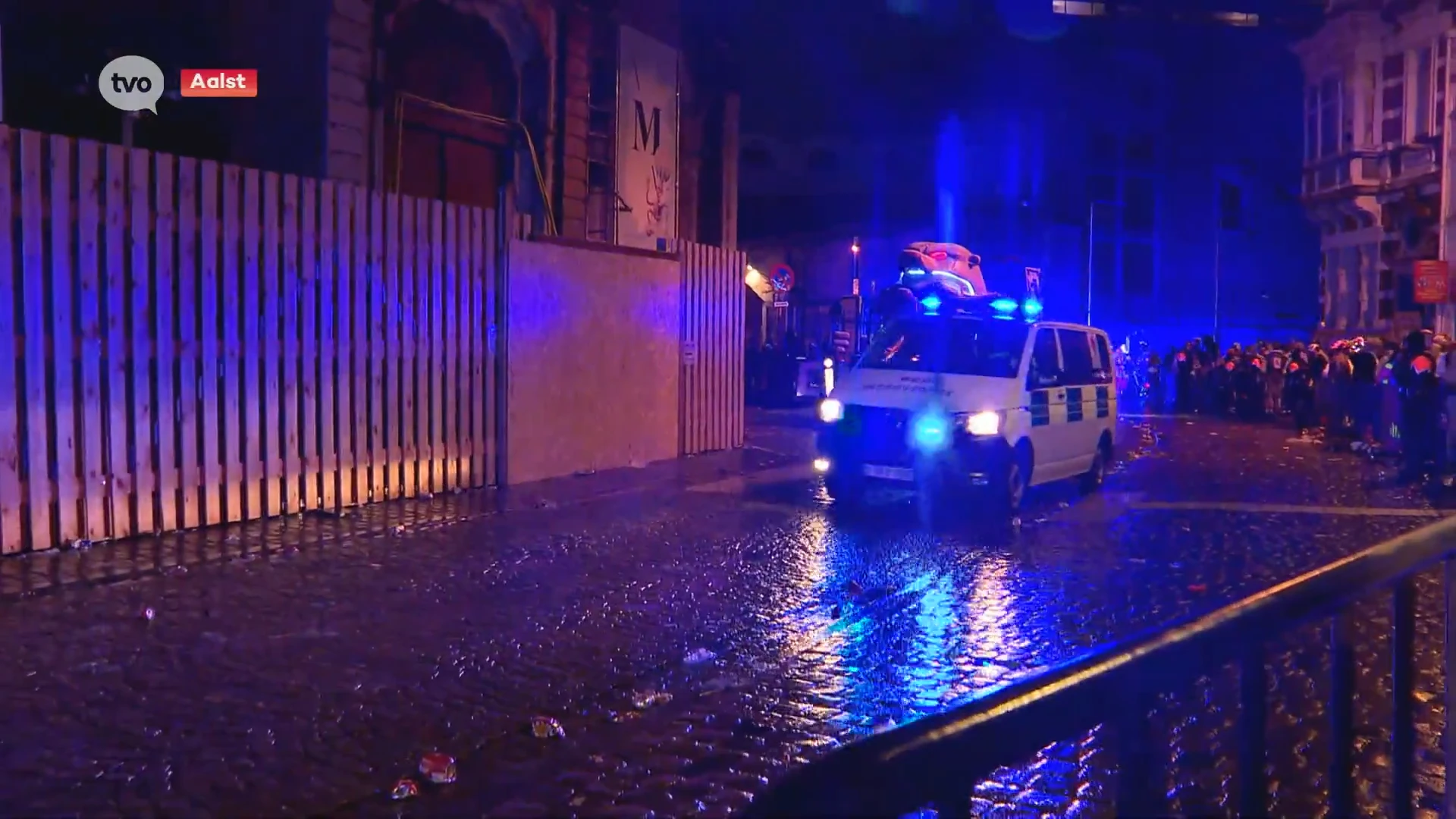 Hoofdafbeelding voor artikel Man die van praalwagen viel…