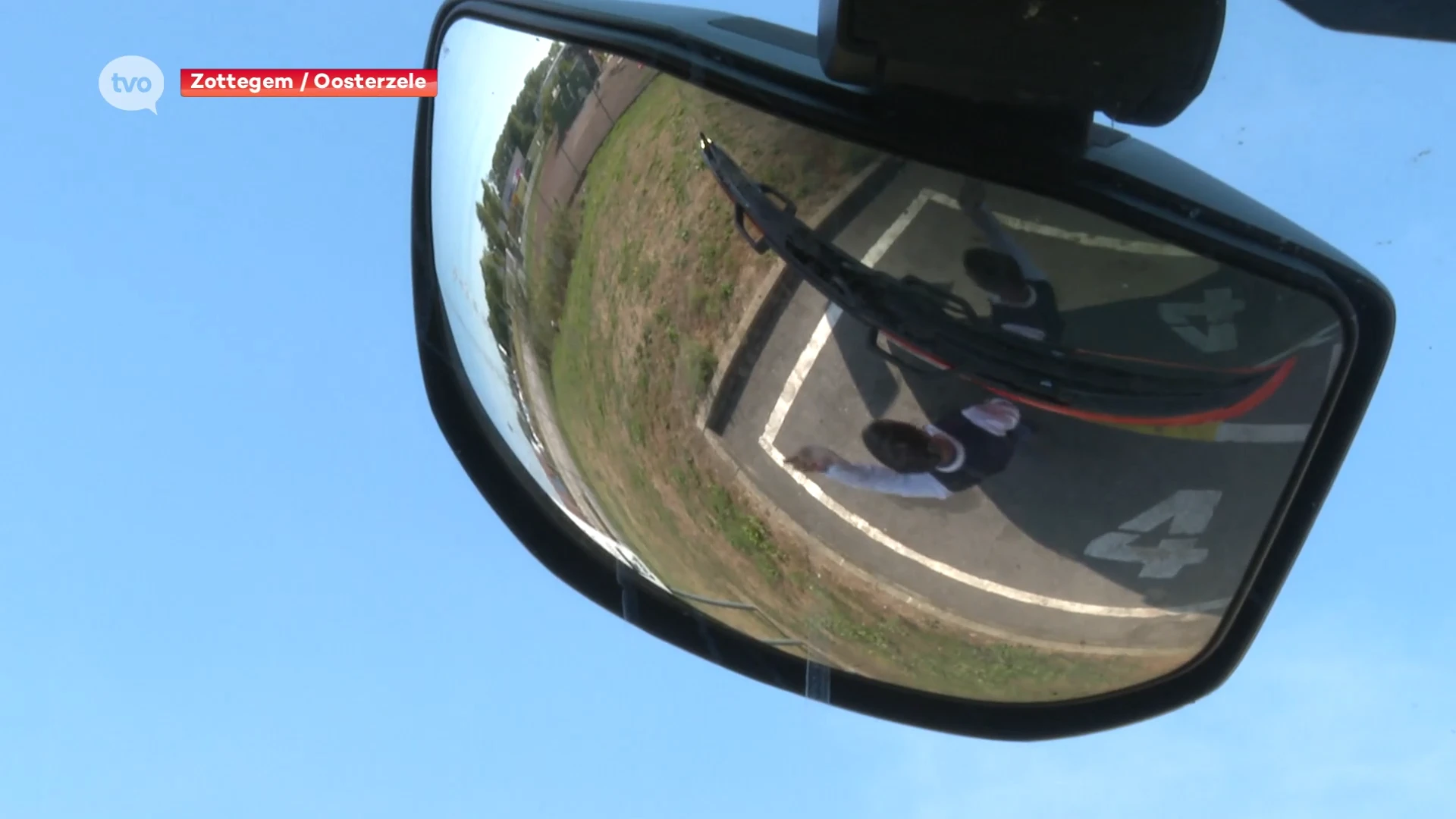 Hoofdafbeelding voor artikel Na dode-hoekongeval in Oosterzele:…