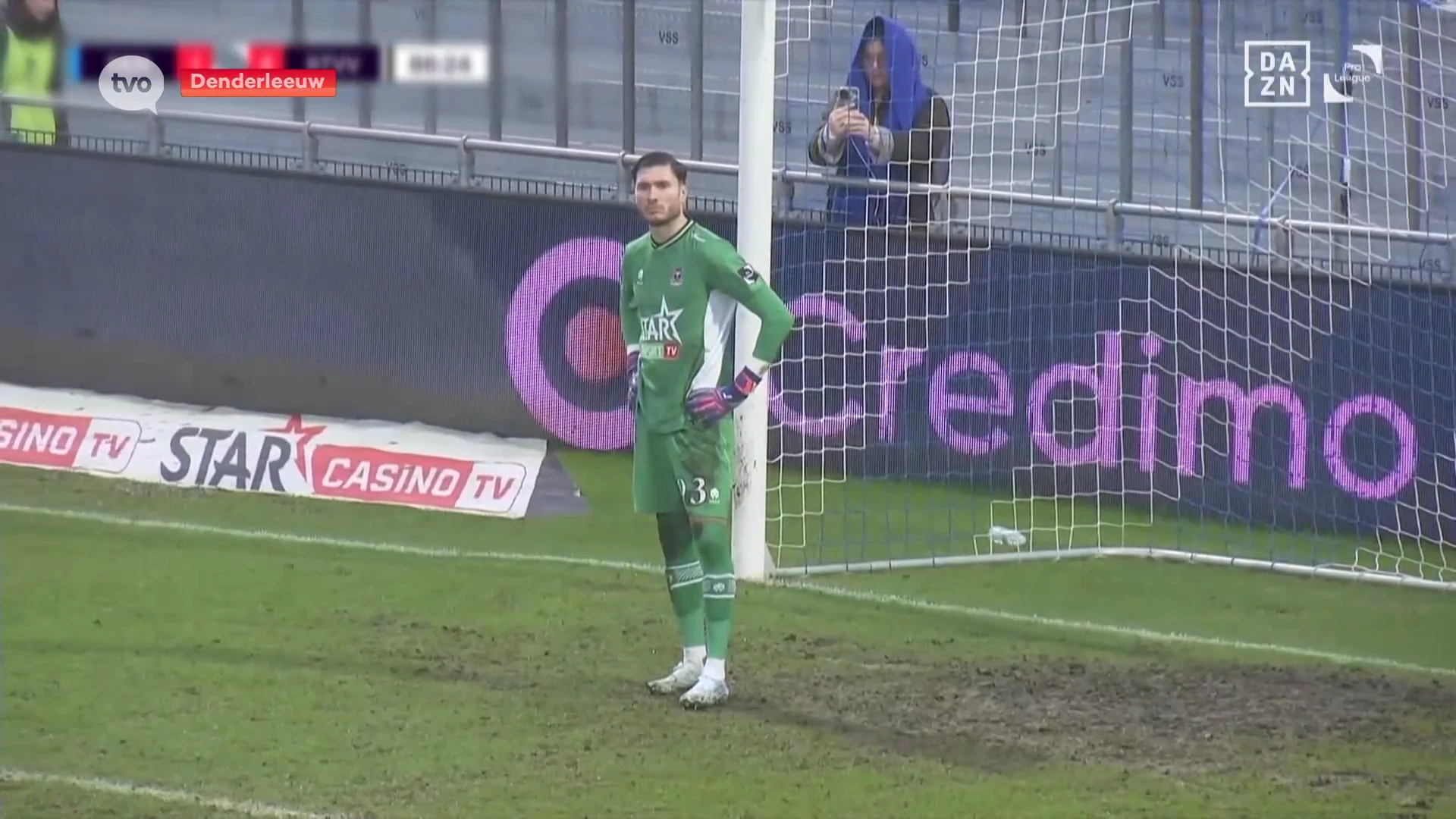 Hoofdafbeelding voor artikel FCV Dender komt na &eacute;&eacute;n minuut…