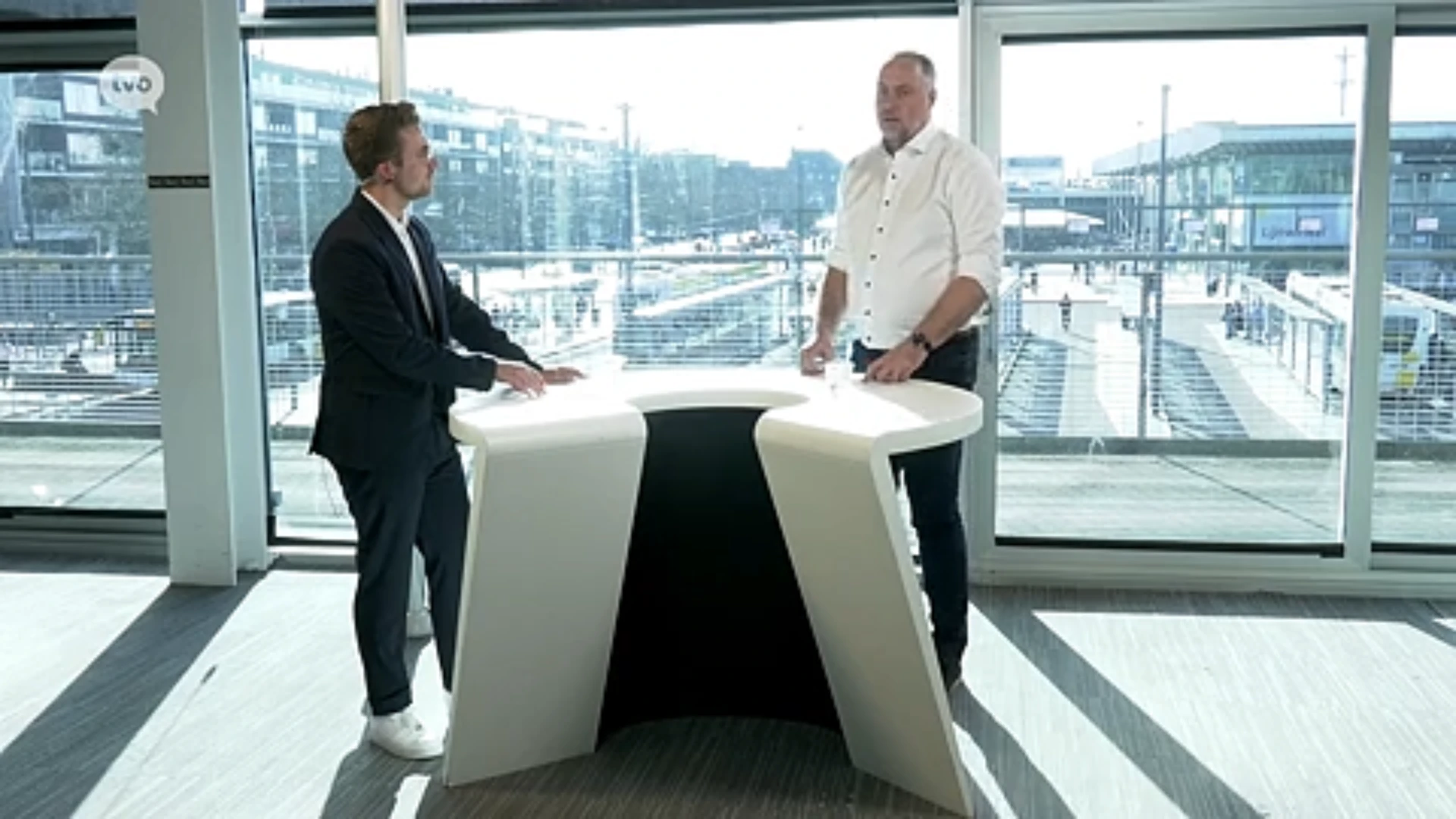 Hoofdafbeelding voor artikel Voetbalanalist Bart Van den…