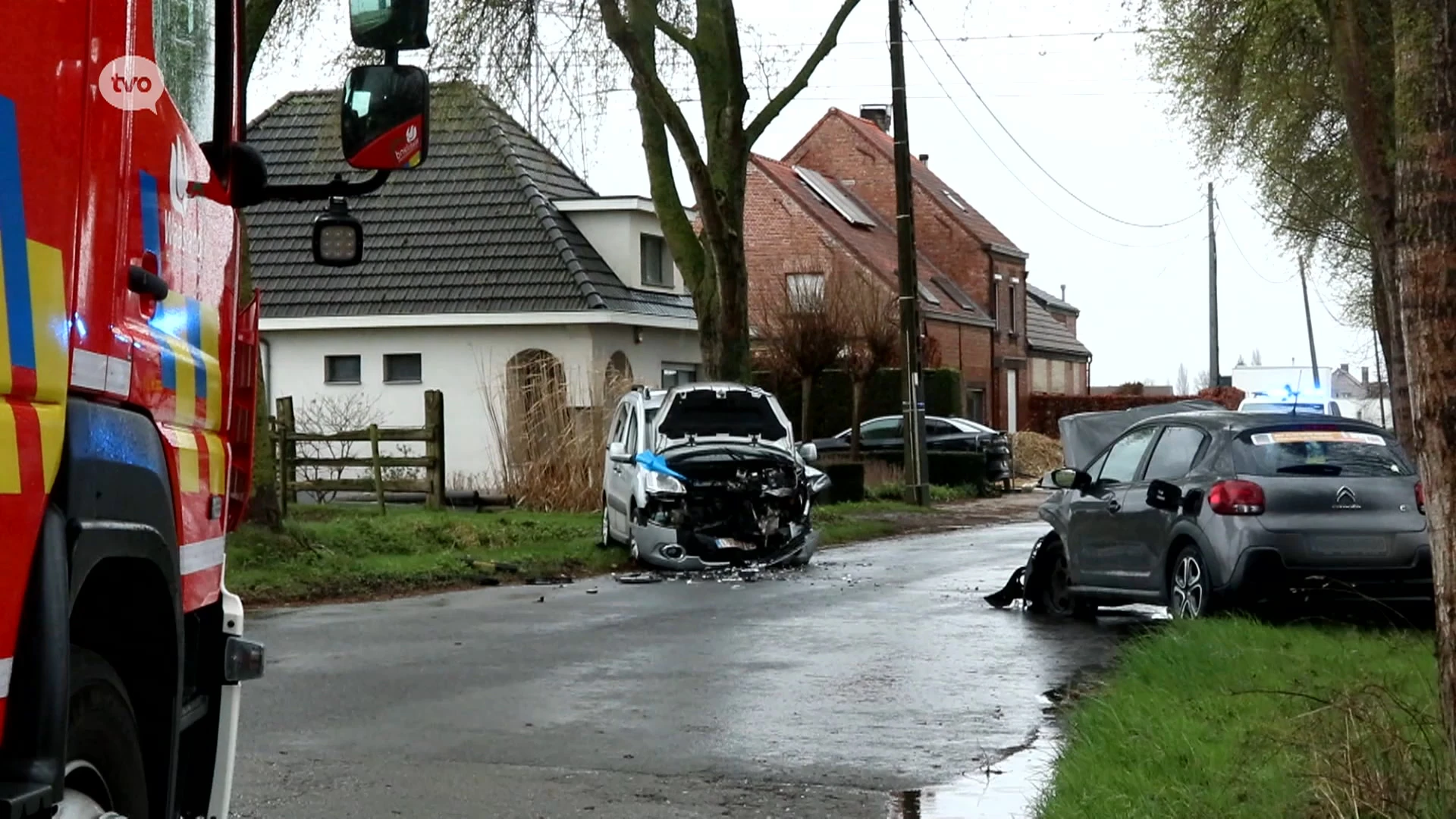 Hoofdafbeelding voor artikel Frontale botsing in Kerkstraat…