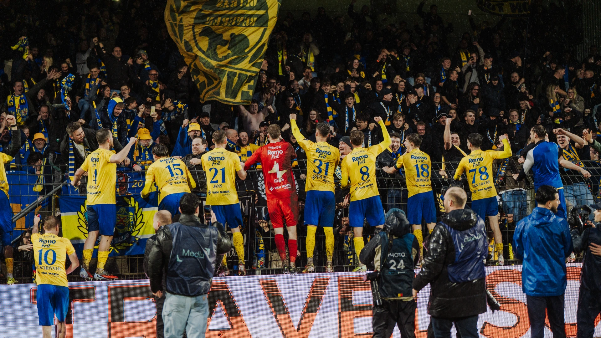 Hoofdafbeelding voor artikel Volg de kampioenenviering…