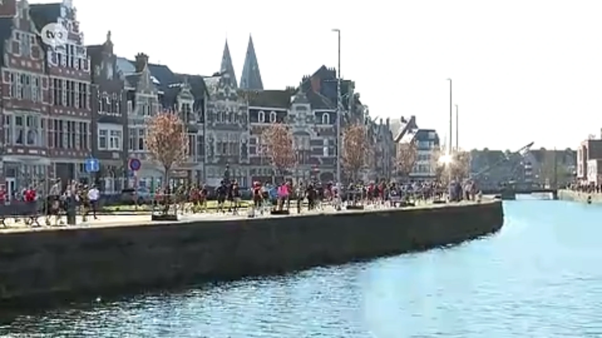 Hoofdafbeelding voor artikel 2.600 deelnemers aan Dendermonde…