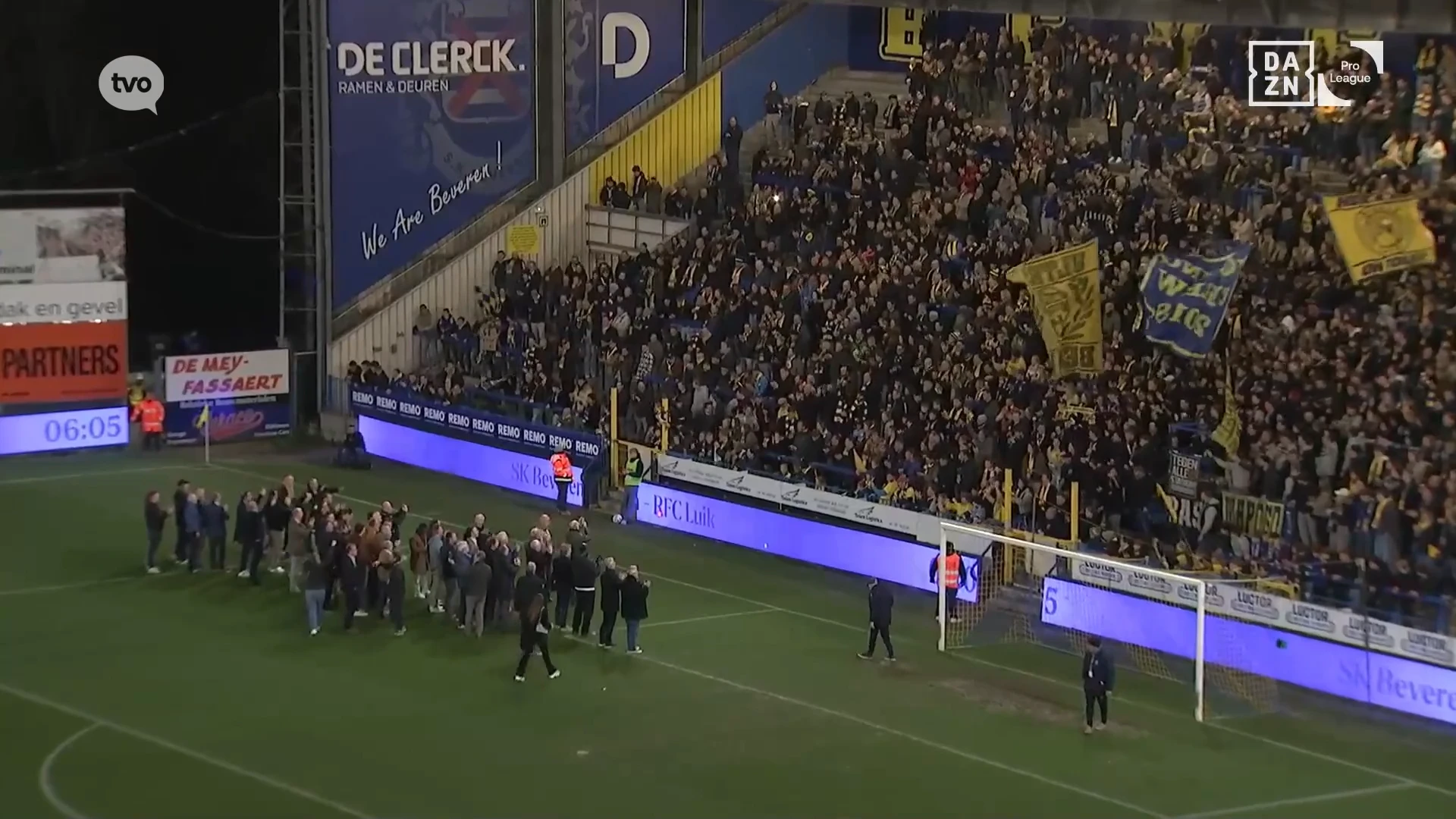 Hoofdafbeelding voor artikel Oud-spelers KSK Beveren gehuldigd…