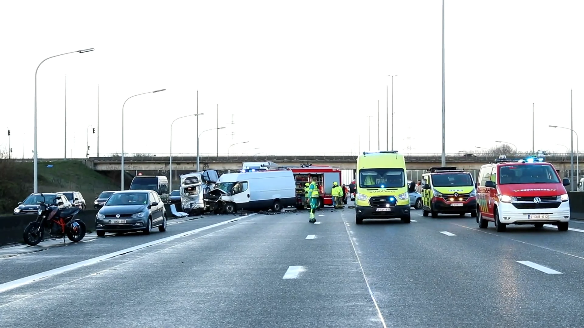 Hoofdafbeelding voor artikel Snelweg E17 stond tijdens…