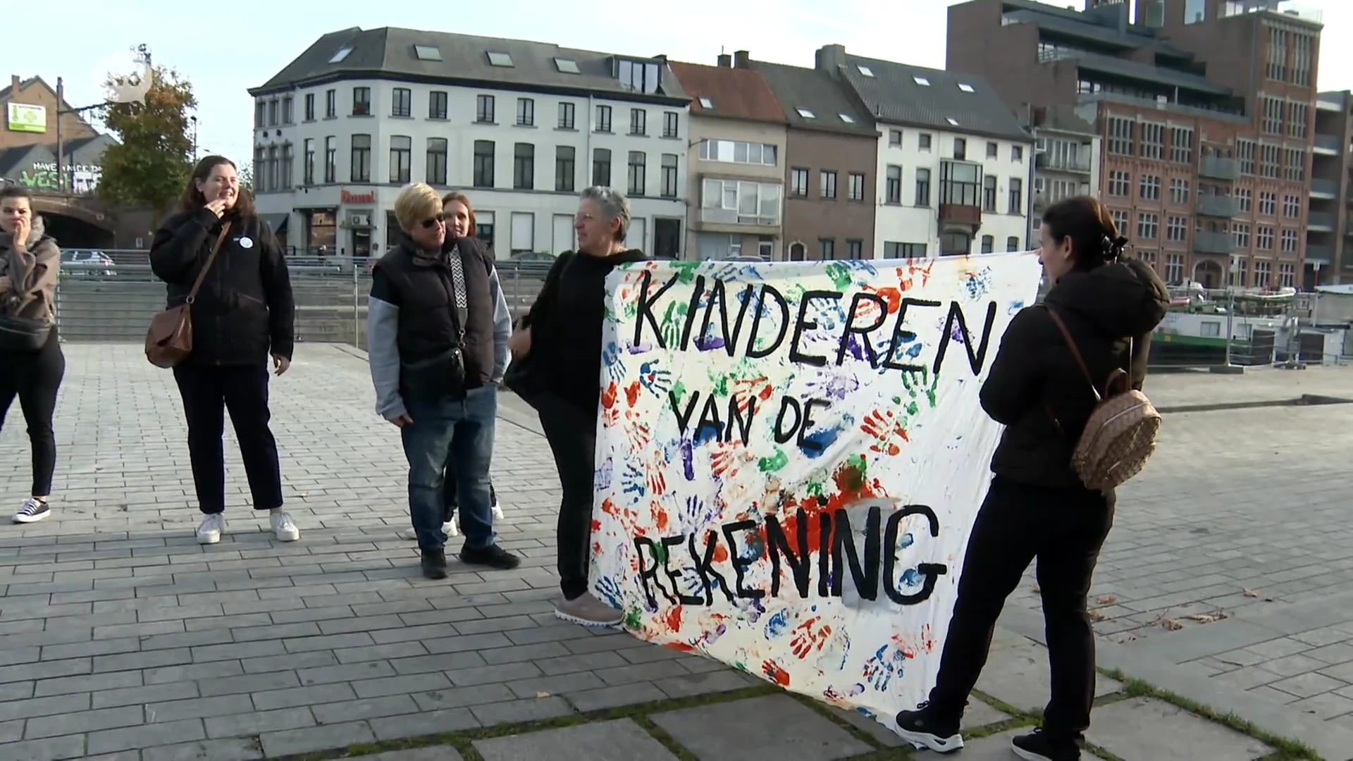 Hoofdafbeelding voor artikel Vakbonden reageren na overleg…