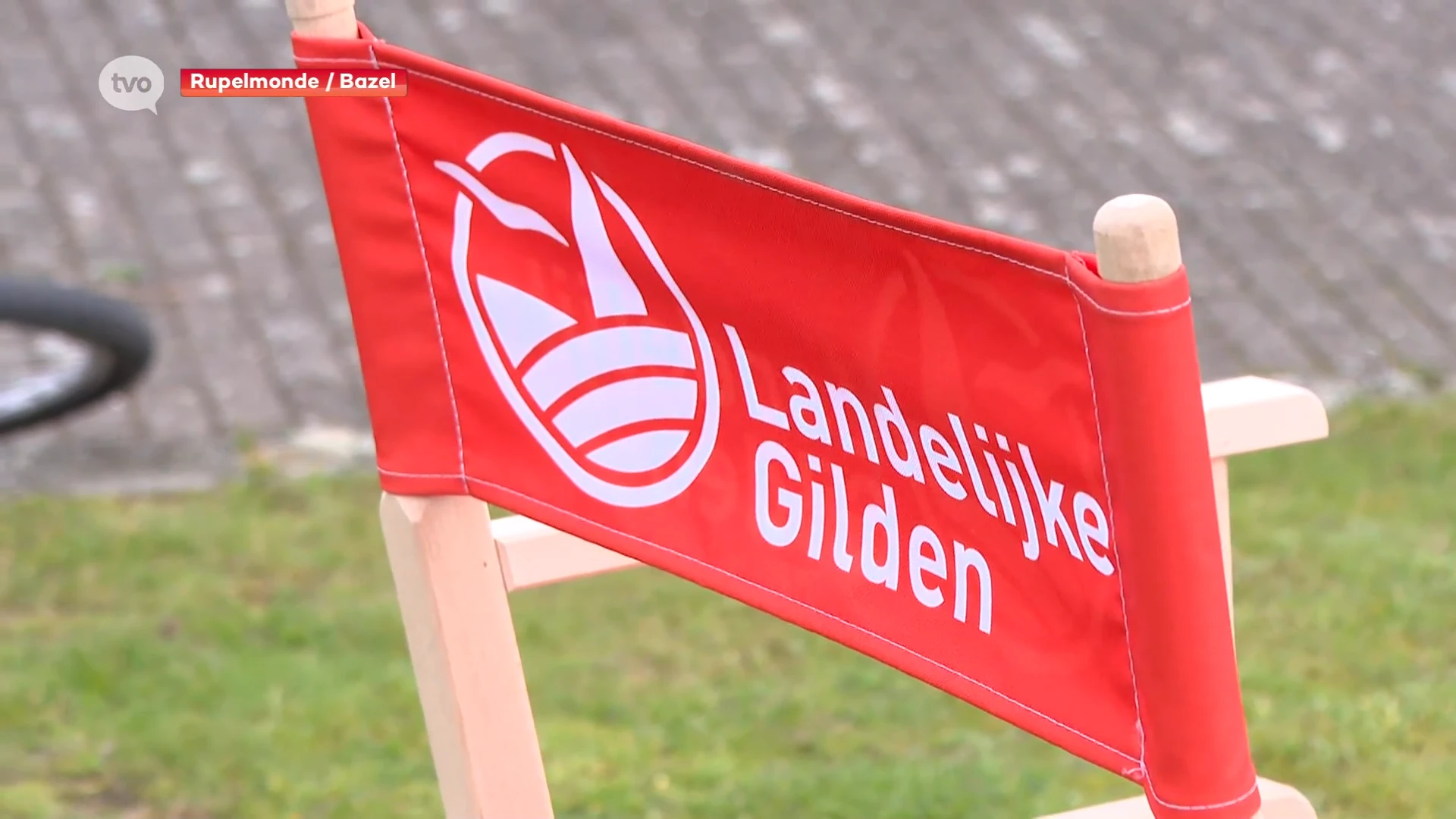 Hoofdafbeelding voor artikel In Rupelmonde duikt een stoel…