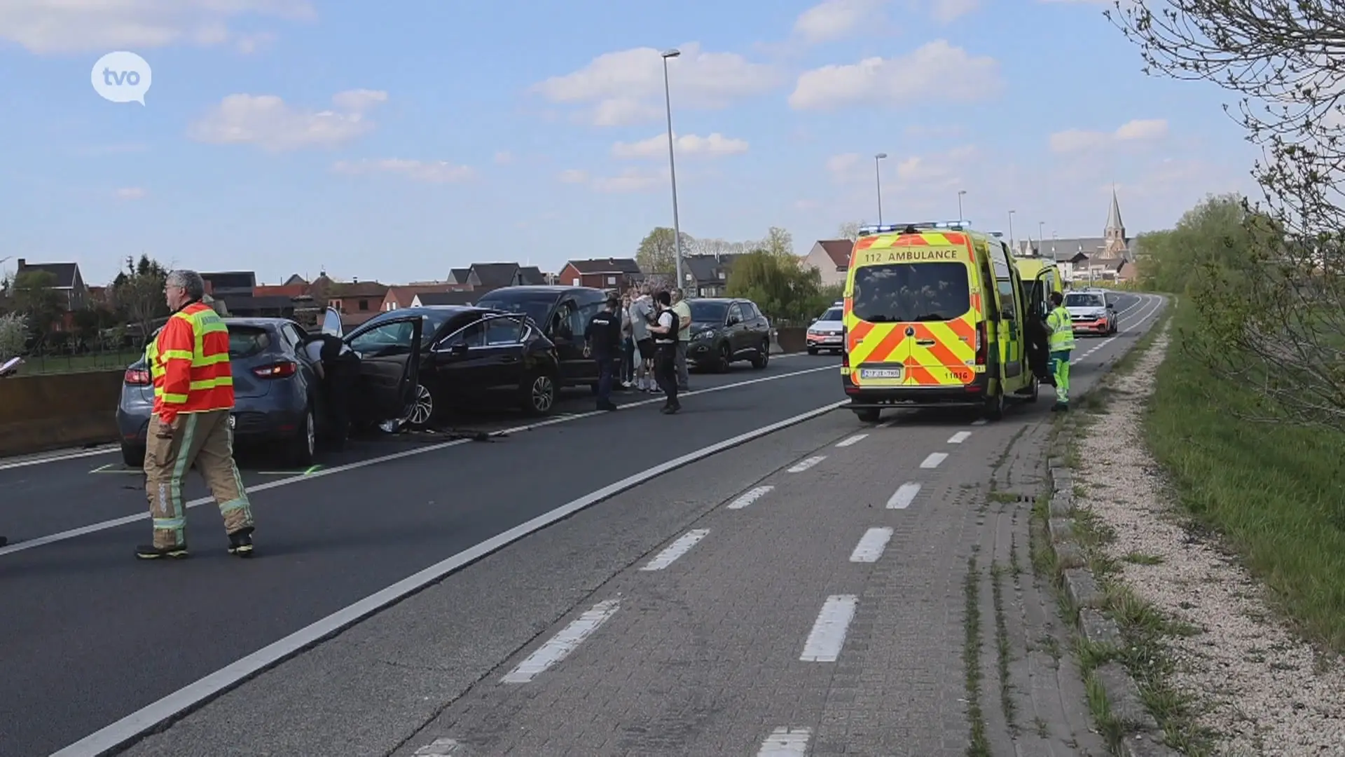 Hoofdafbeelding voor artikel Zes gewonden na botsing op…