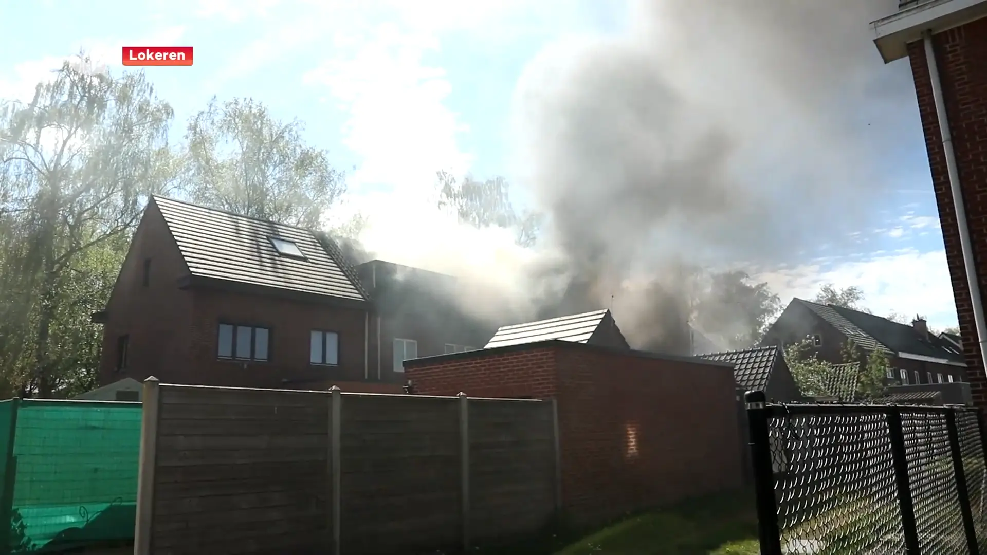 Hoofdafbeelding voor artikel Woning in Lokeren brandt volledig…