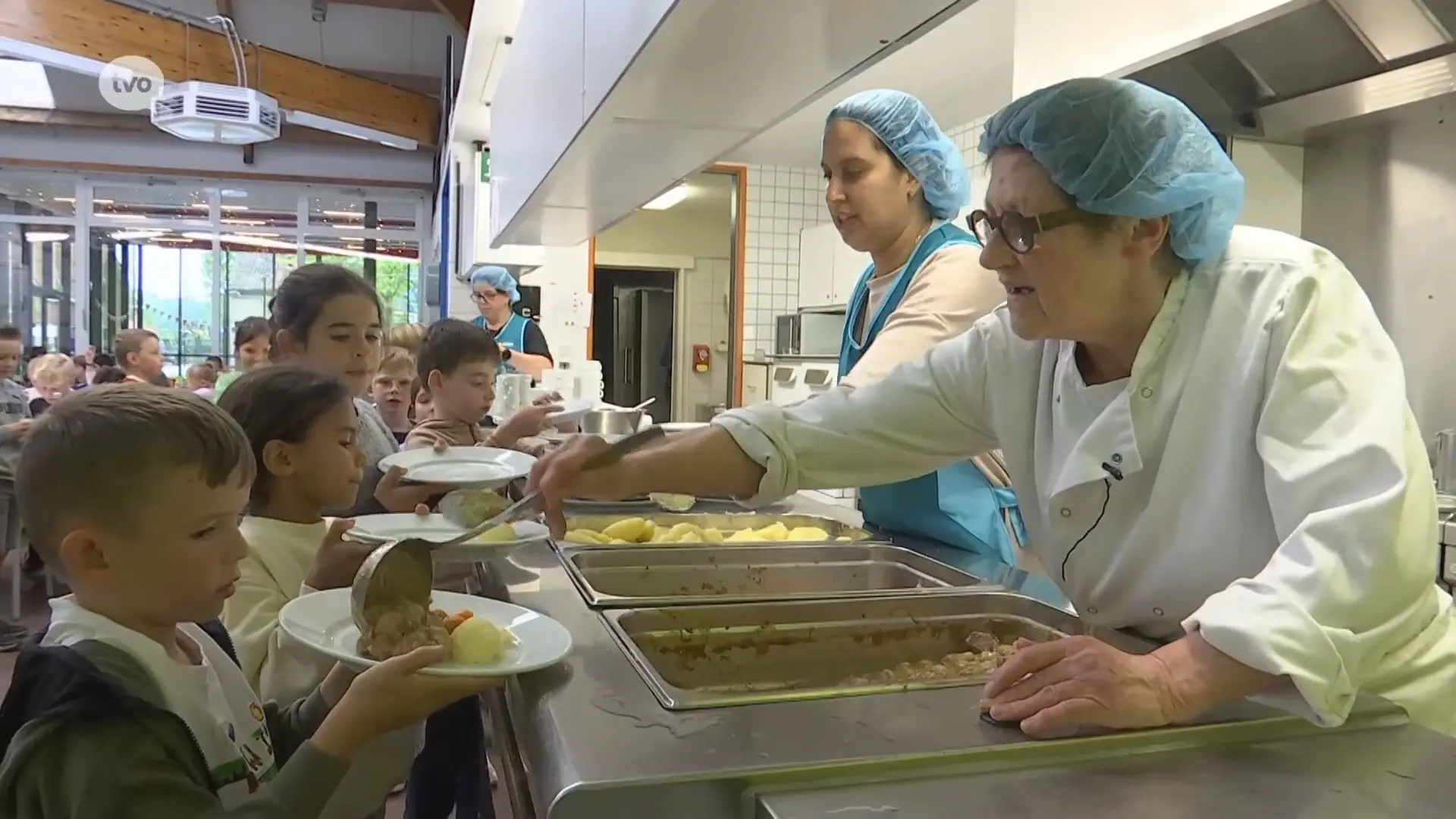 Hoofdafbeelding voor artikel Kokkin van basischool in Eksaarde…