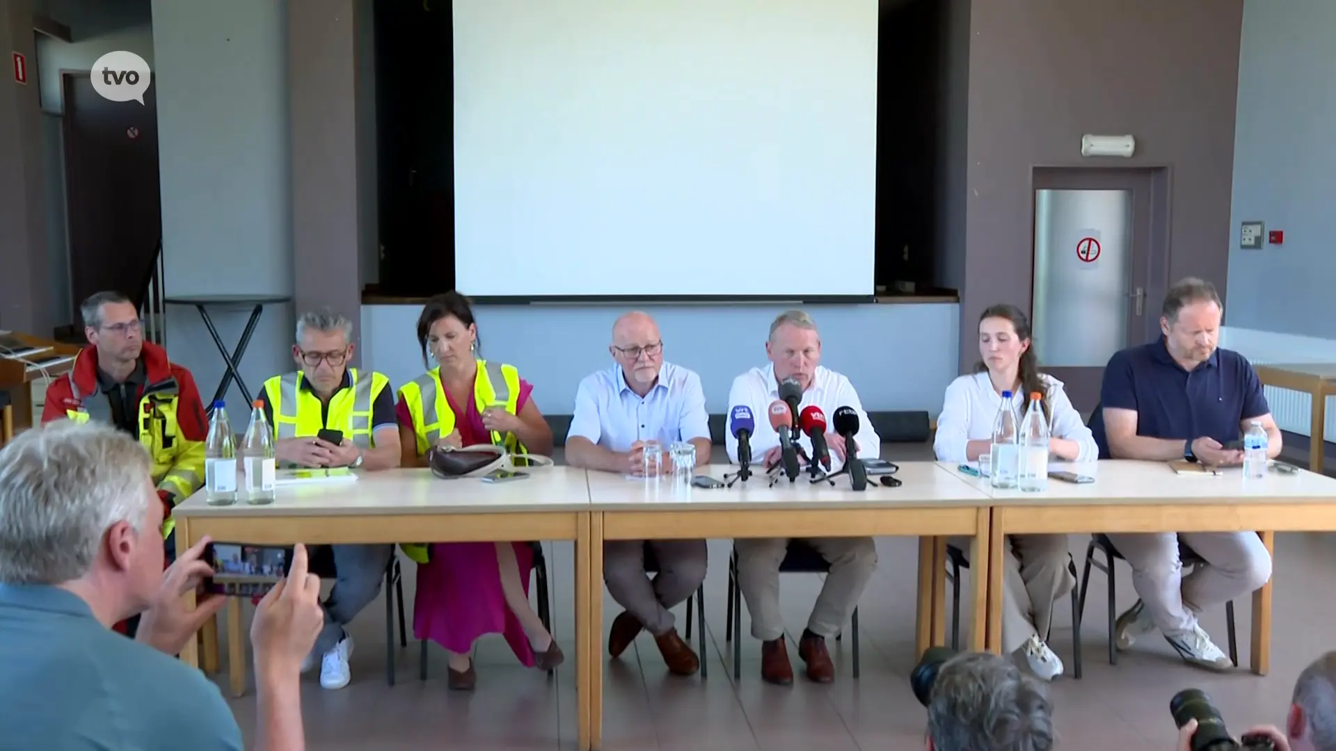 Hoofdafbeelding voor artikel Beklijvende minuut stilte…