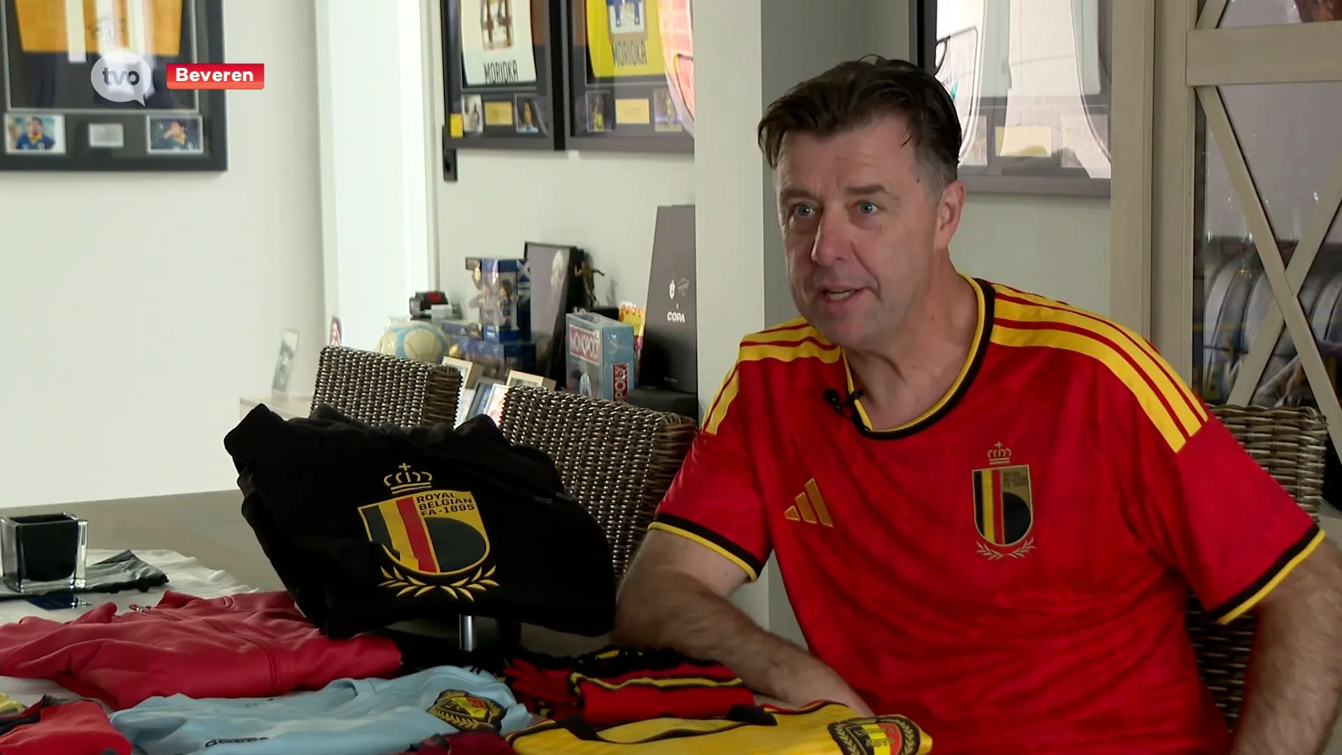 Hoofdafbeelding voor artikel Super-Rode Duivelsfan Bert…