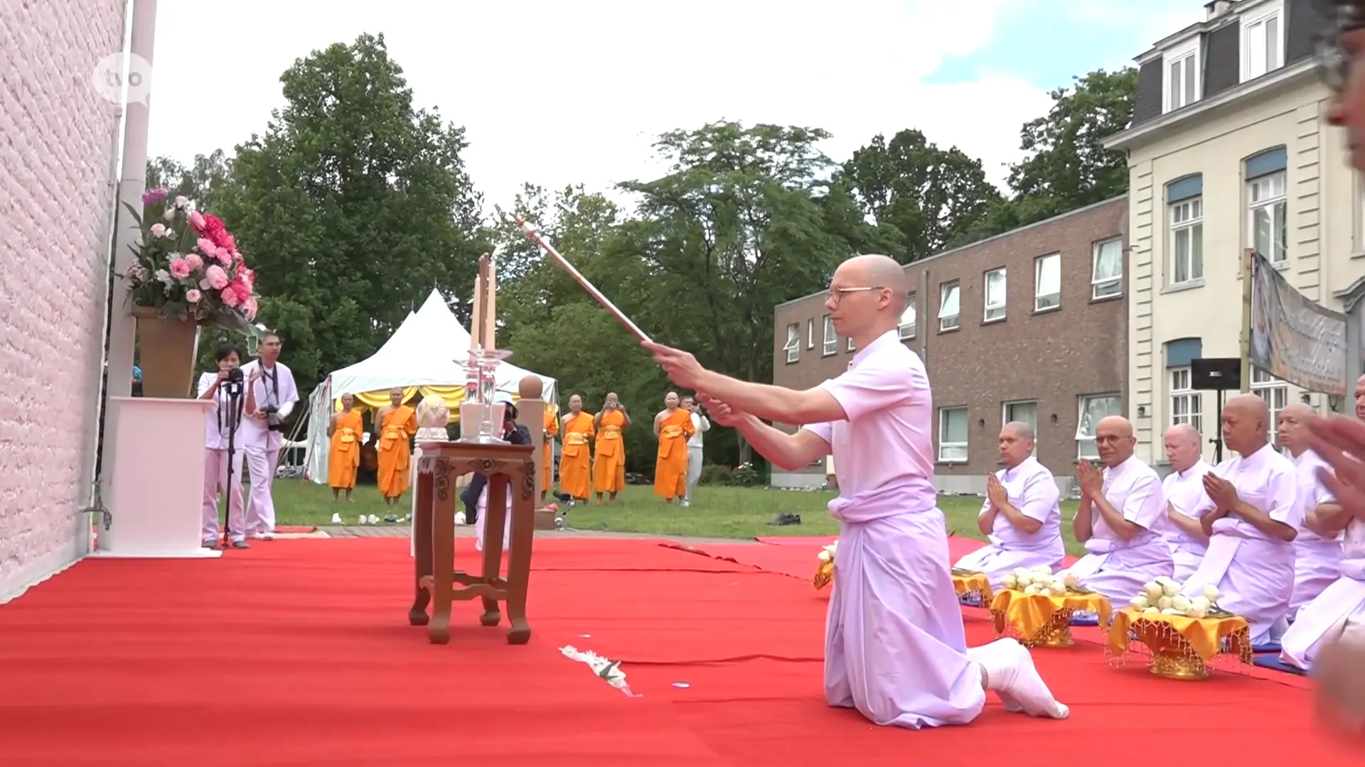 Hoofdafbeelding voor artikel 38 novices worden tot monnik…