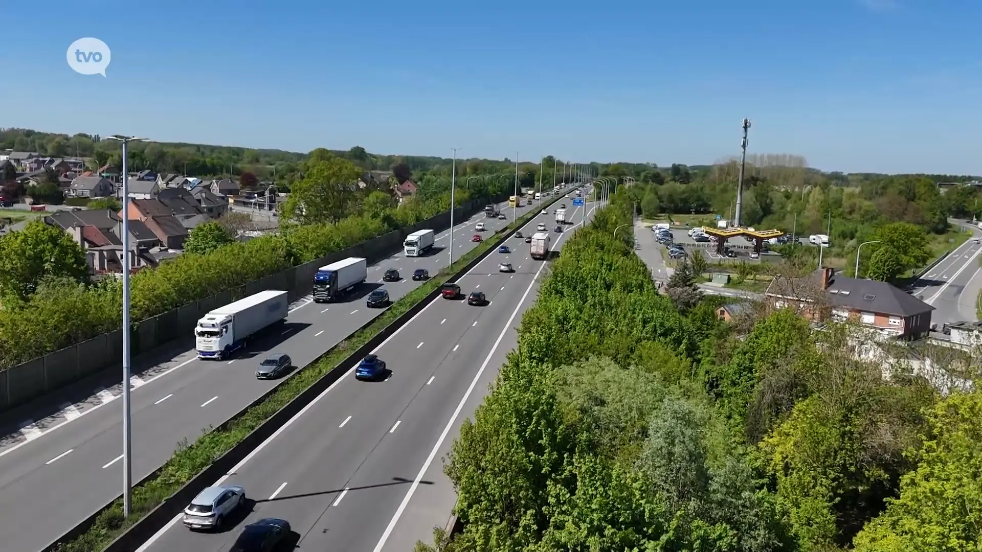 Hoofdafbeelding voor artikel Oprit E40 in Erpe-Mere heel…