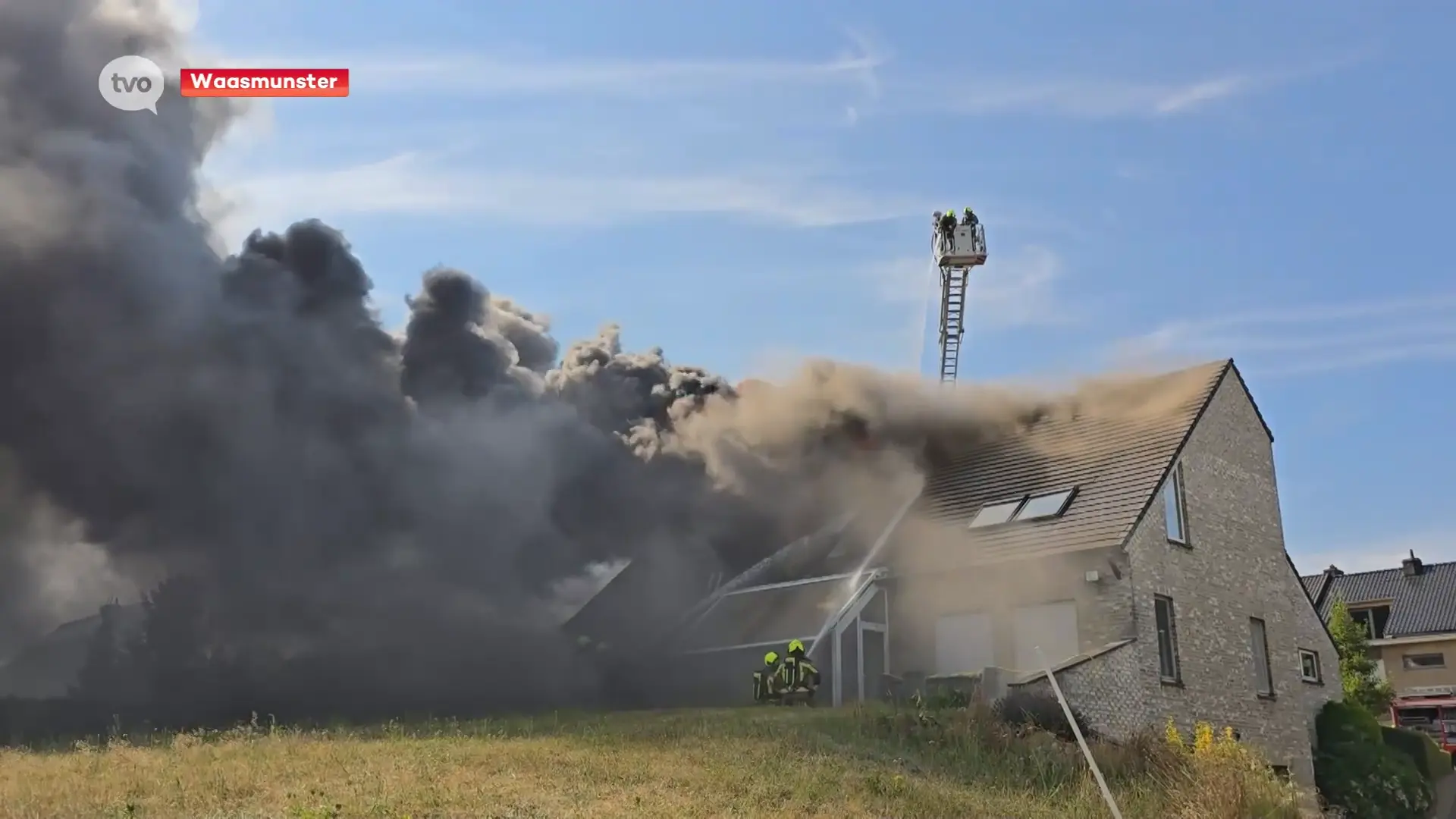 Hoofdafbeelding voor artikel Hevige brand in Waasmunster…