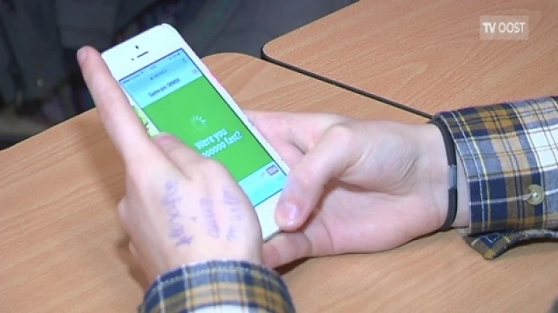 Docent promoot gebruik van smartphone in les
