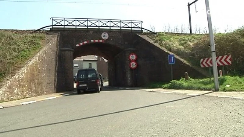 Stenen vallen van spoorwegbruggen Zottegem