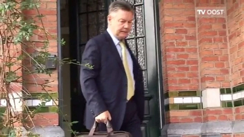 De Gucht wil zitje bij Belgacom