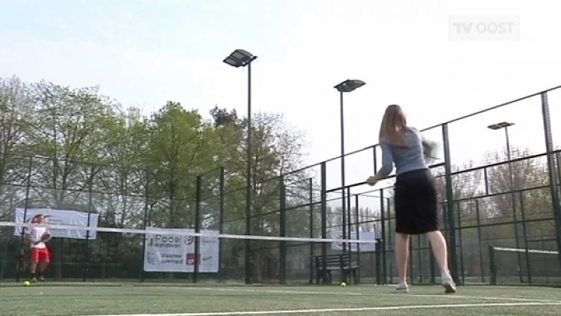 Opening padelterreinen in het Provinciaal Sportcentrum te Wachtebeke