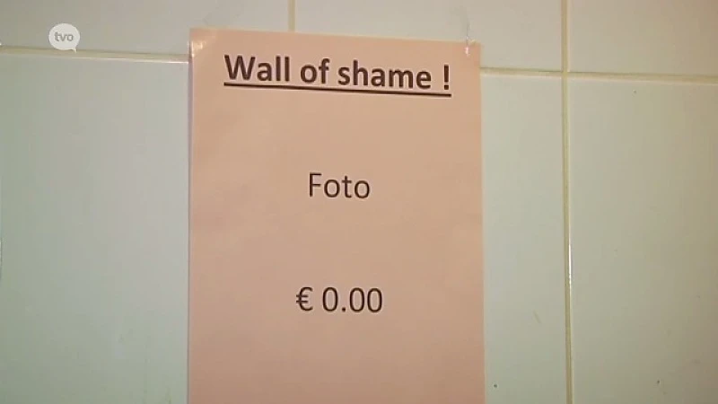 Café hangt 'Wall of Shame' uit
