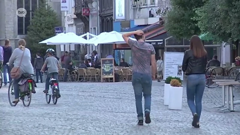 Eerste autoloze zondag in Aalst, achtste keer al in Ninove