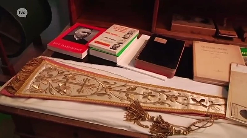 Unieke collectiestukken van priester Daens geschonken
