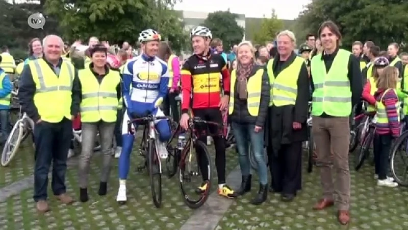 Van Hecke en Naessen fietsen mee voor schoolverkeersveiligheid