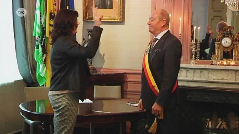Tania De Jonge legt eed af als nieuwe burgemeester van Ninove