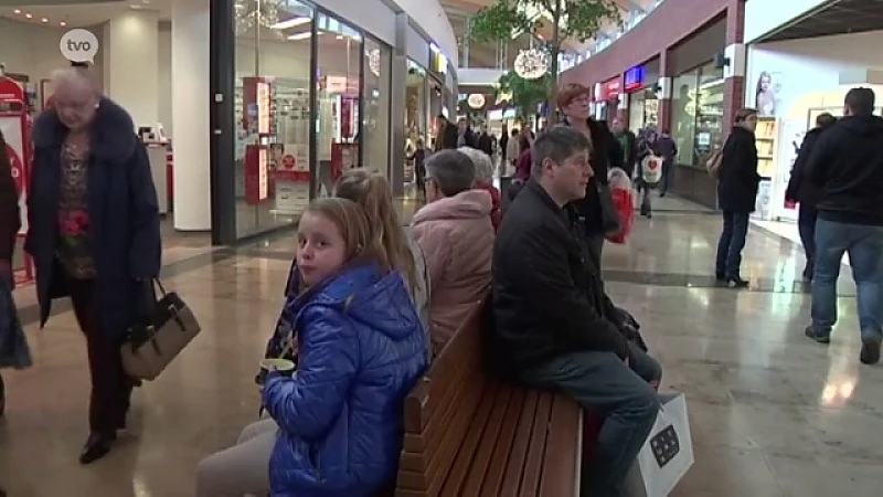 Shoppers gaan op cadeautjesjacht laatste weekend voor Kerstmis