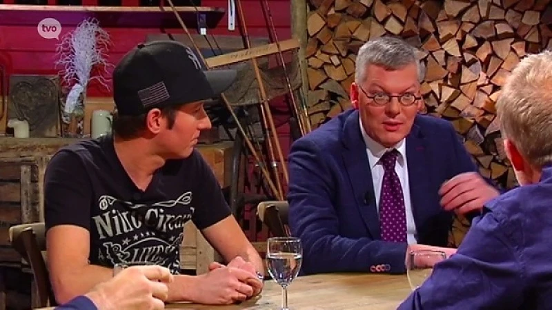 DONDERDAG Aan Tafel met Stef Bos