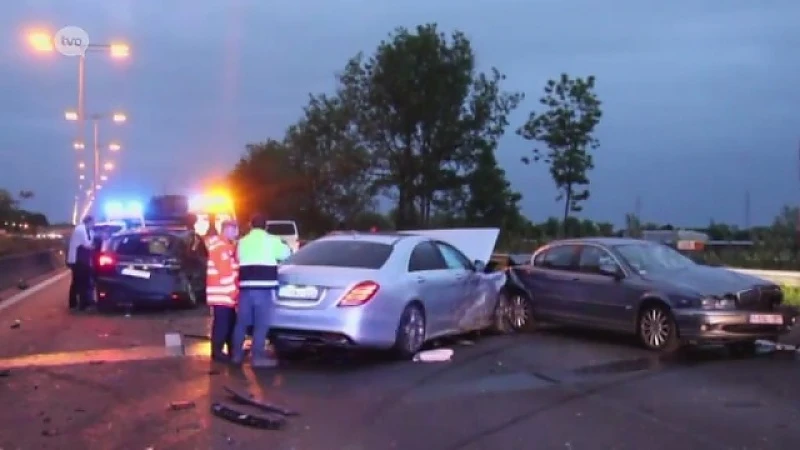 Zwaar verkeersongeval op E40 richting kust