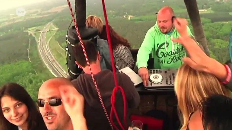 Feestje in hogere sferen? Boek ballonvaart mét dj in Sint-Niklaas!