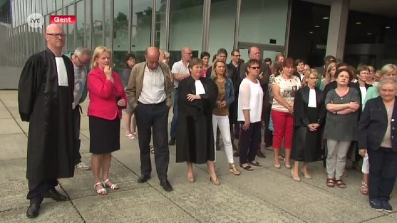 Magistraten voeren actie aan gerechtsgebouw