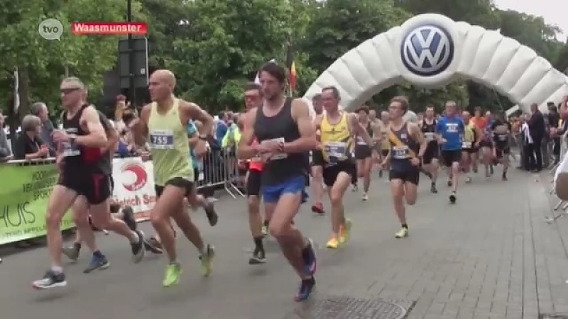 Lokeraar Jan Vervaet wint 10 Miles van Waasmunster