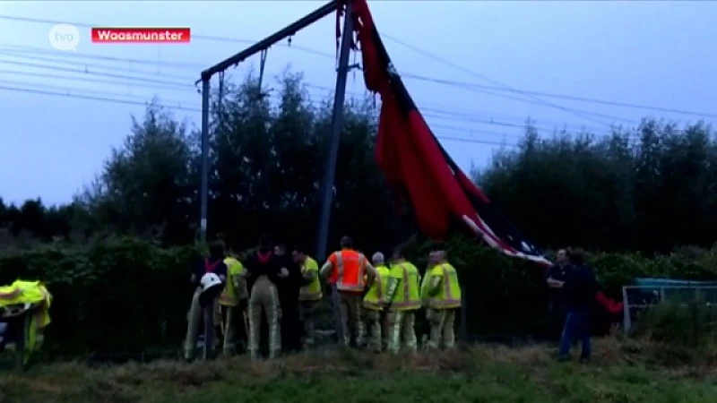 Ballon landt op spoor in Waasmunster, treinverkeer zwaar verstoord