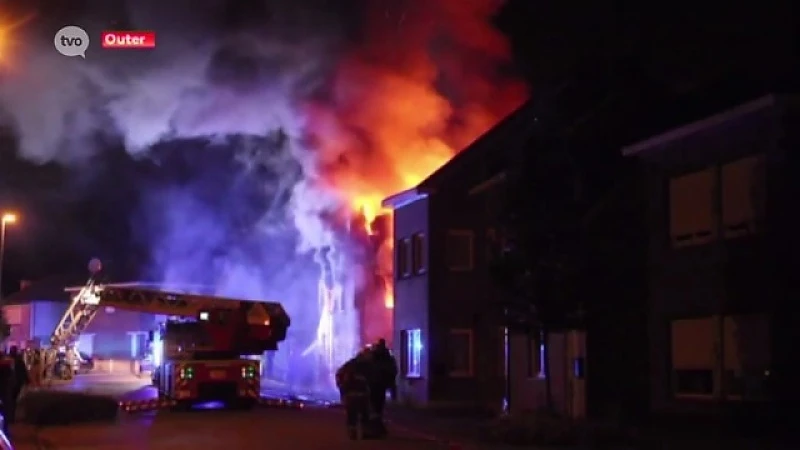 Brand legt huis in de as in Ninove