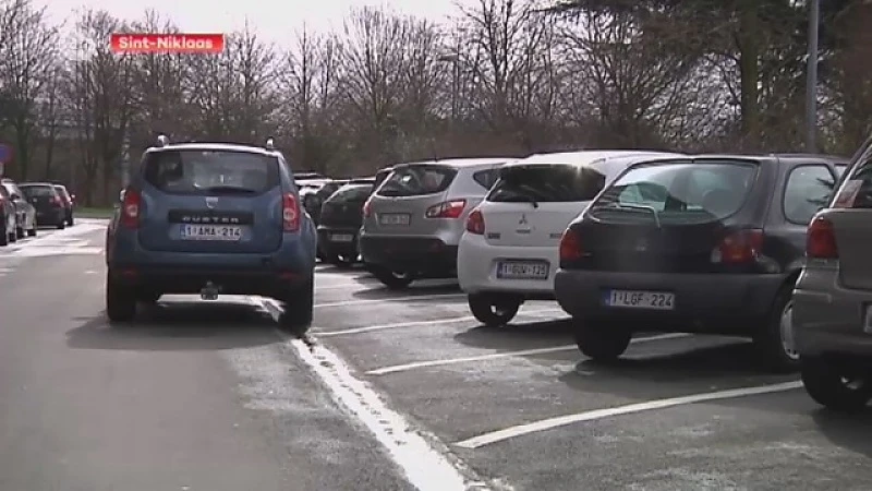 Sint-Niklaas: Bewoners Fabiolapark vragen oplossing voor parkeerproblemen