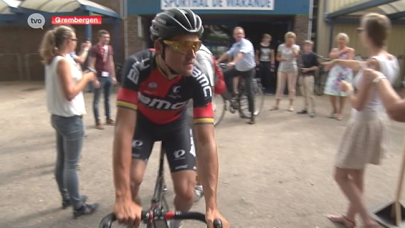 Greg Van Avermaet blijft aan de leiding in WorldTour