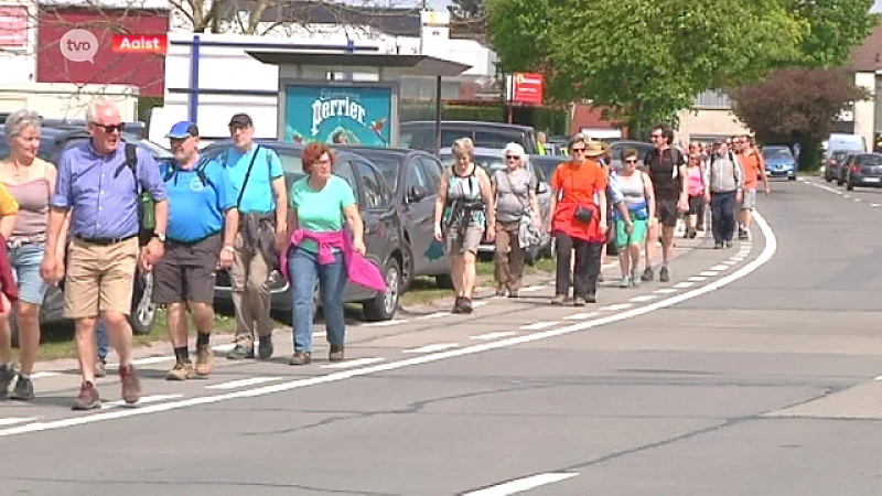 Hoofdafbeelding voor artikel Vlaanderen Wandelt brengt…