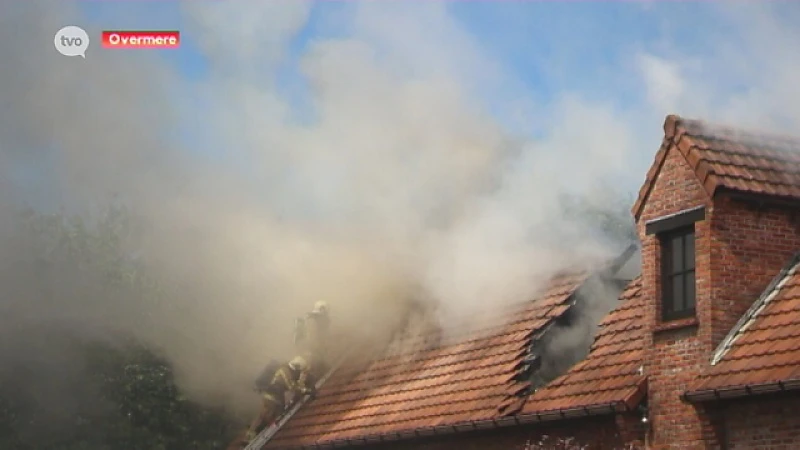 Villa uitgebrand in Overmere: "Levenswerk van 40 jaar in vlammen opgegaan"