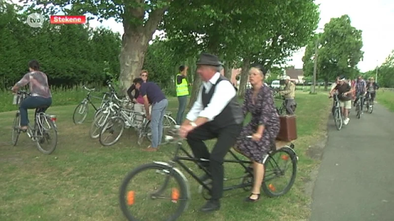 Historische fietsontmoeting verbindt Klein-Sinaai en Kemzeke in Stekene