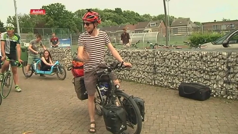 Hoofdafbeelding voor artikel Met de fiets door Europa voor…