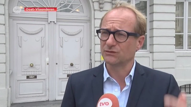 Ben Weyts: "Ik betaal, dus ik kies. Anders weer vertraging"