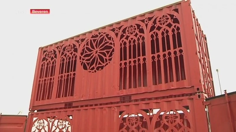 Hoofdafbeelding voor artikel 'Containerkathedraal' opgericht…