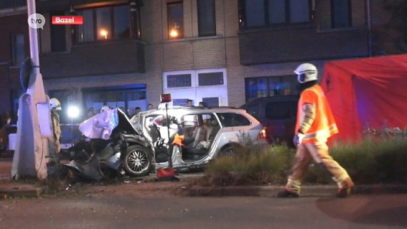 Vrouw sterft bij crash tegen stalen vlaggenmast in Bazel