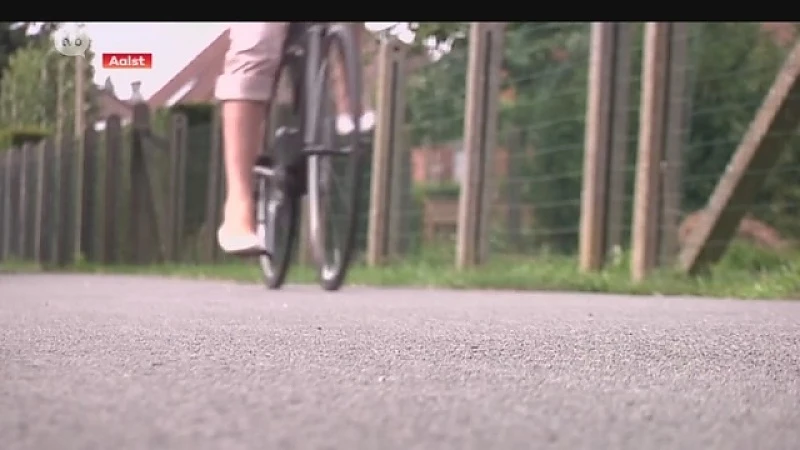 Hoofdafbeelding voor artikel Weyts investeert in fietssnelweg…