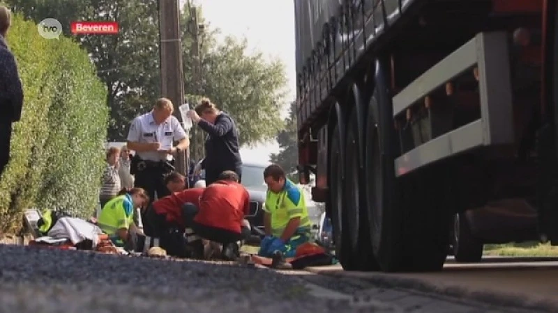 Hoofdafbeelding voor artikel Vrachtwagen rijdt over fietser…