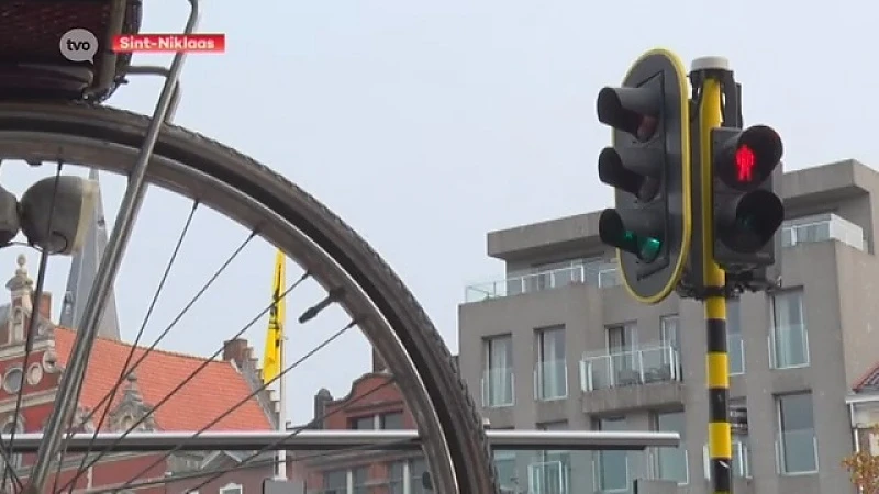 Hoofdafbeelding voor artikel "Verkeerslichten beter afstellen…