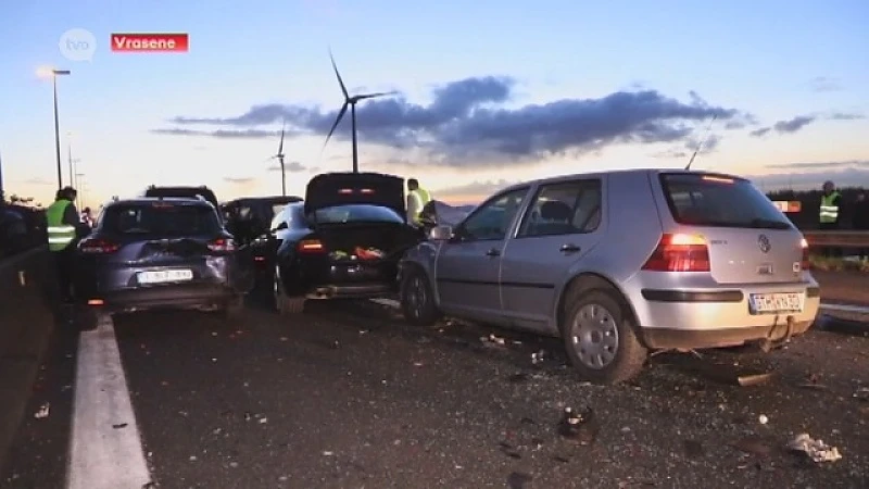 7 auto's op elkaar op E34, Waasland maakt zich op voor dagje filerijden