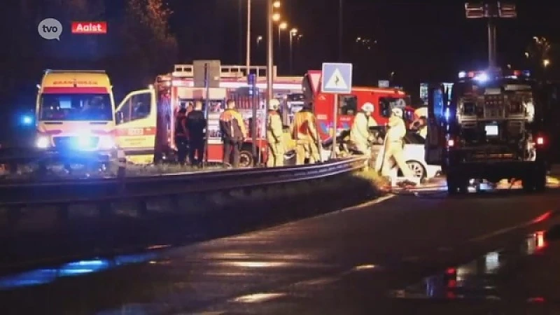 Hoofdafbeelding voor artikel Aalst: Spookrijdster crasht…